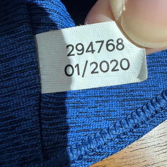 Outdoor Voices Blue Athena Crop Top Size L Cutout Workout Running Activewear - Picture 11 of 11